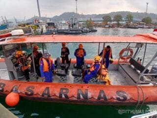 Tim SAR gabungan perluas area pencarian 5 wartawan hilang di Selat Sunda.
