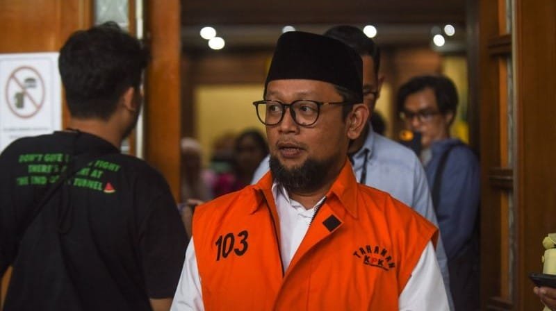 Gus Alex berjalan meninggalkan ruangan usai mengikuti sidang lanjutan di Pengadilan Tipikor, Jakarta, Kamis (27/8/2026).