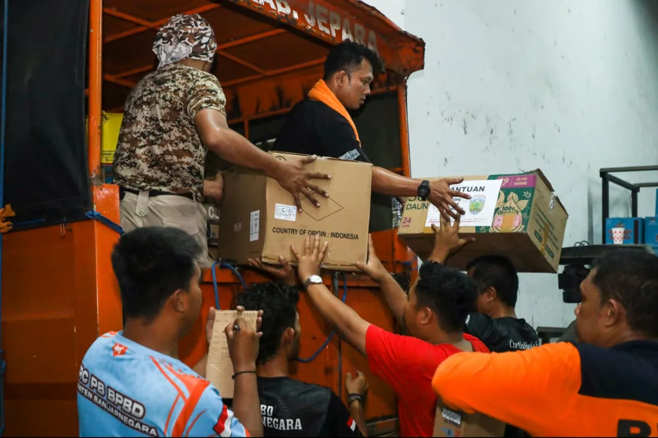 Pemprov Jateng kirim lima truk bantuan tahap dua untuk korban gempa NTT.