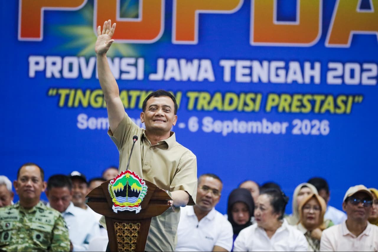 Gubernur Jateng Ahmad Luthfi buka Popda Jateng 2026 di GOR Jatidiri Semarang.
