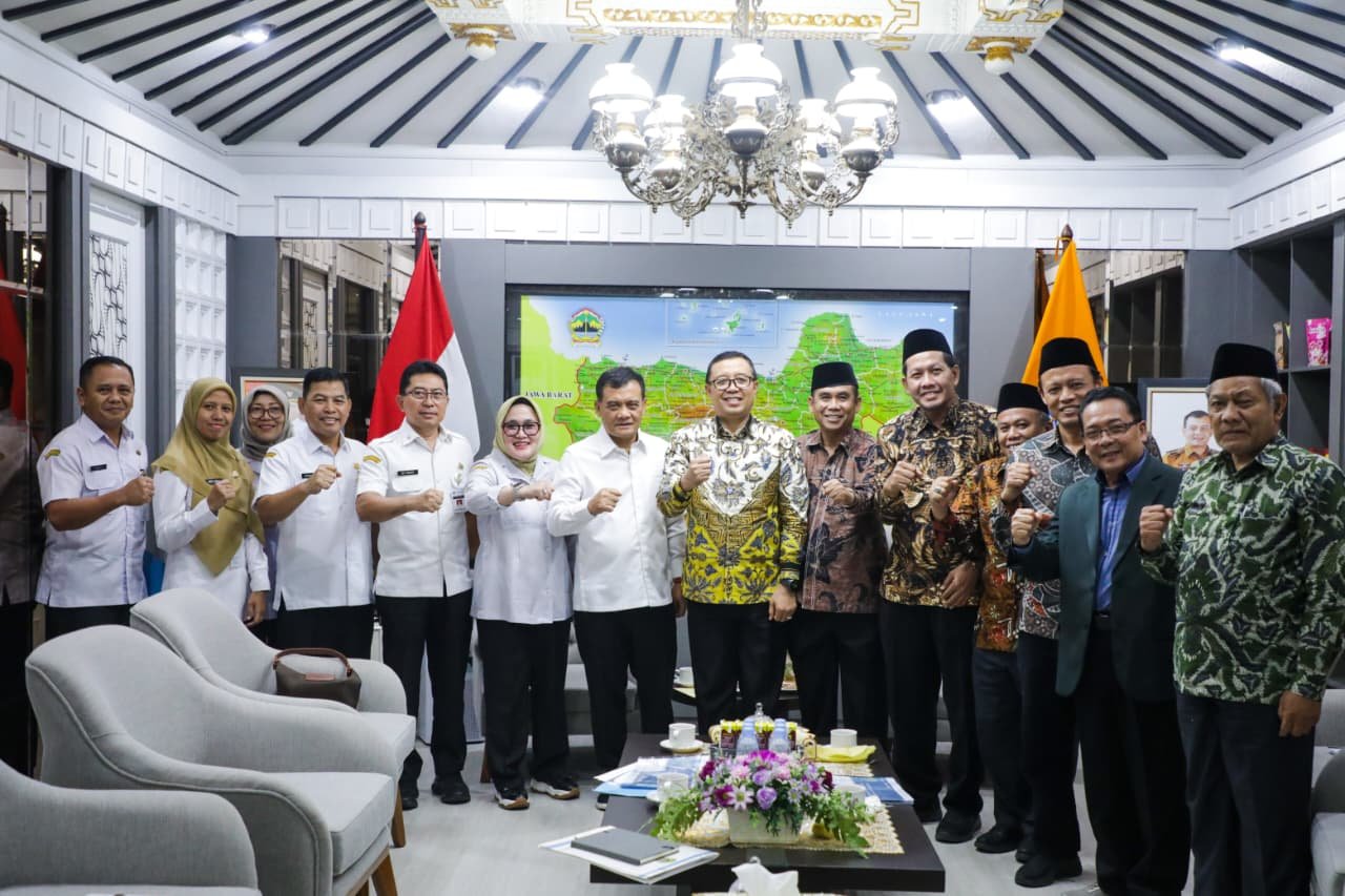Gubernur Jateng Ahmad Luthfi gelar pertemuan dengan Forum Rektor UIN se-Jawa Tengah.