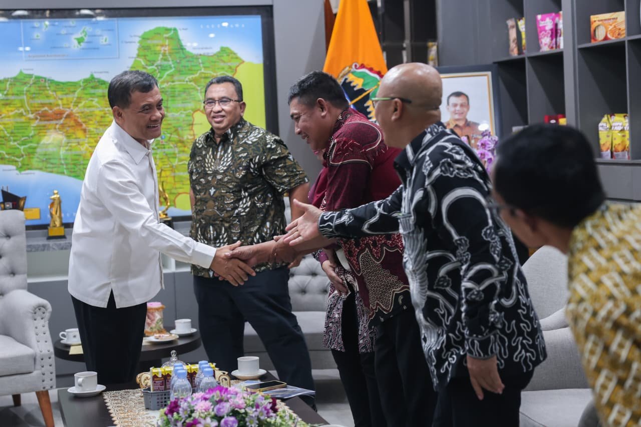 Gubernur Jateng Ahmad Luthfi terima audiensi pengurus PODSI Jawa Tengah.