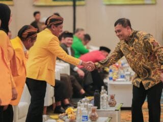 Gubernur Jateng Ahmad Luthfi hadiri pelantikan pengurus DPD Golkar Jateng di Sukoharjo.