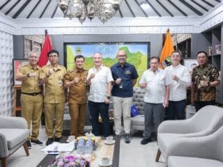 Stok Beras Jateng Melimpah Namun Harga Naik, Gubernur Luthfi Minta Intervensi Pasar