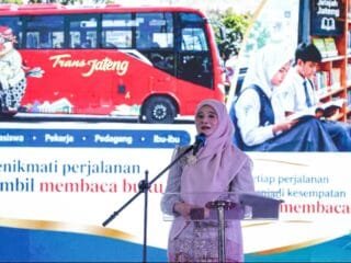 Bunda Literasi Jateng Nawal Arafah Yasin usulkan fasilitas buku di Bus Trans Jateng.