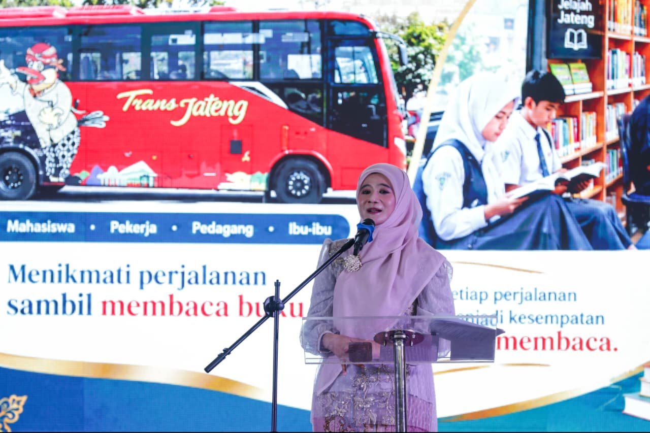 Bunda Literasi Jateng Nawal Arafah Yasin usulkan fasilitas buku di Bus Trans Jateng.