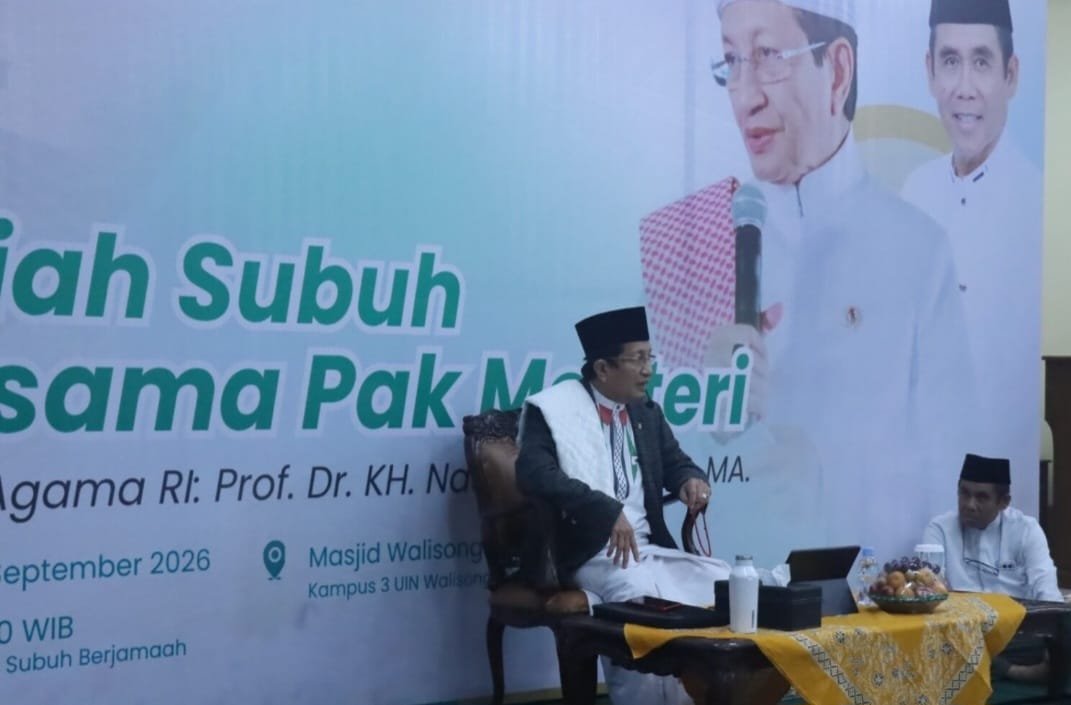 Menteri Agama Nasaruddin Umar menyampaikan tausiyah Kuliah Subuh di Masjid UIN Walisongo Semarang