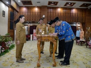 Wali Kota Semarang Agustina Wilujeng melantik Joko Hartono dan Yudi Hardianto Wibowo